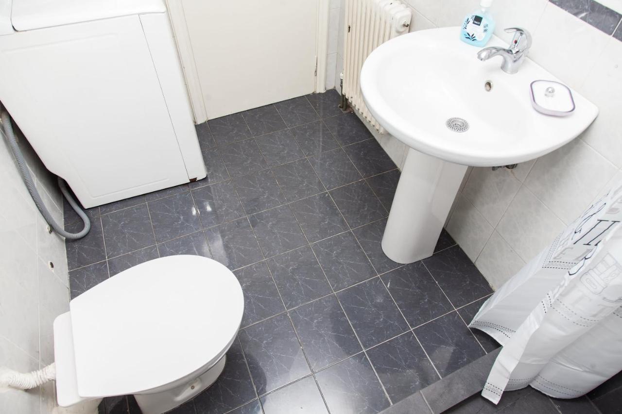 Modern Apt In Heart Of Paleo Faliro! Apartment Athens Luaran gambar